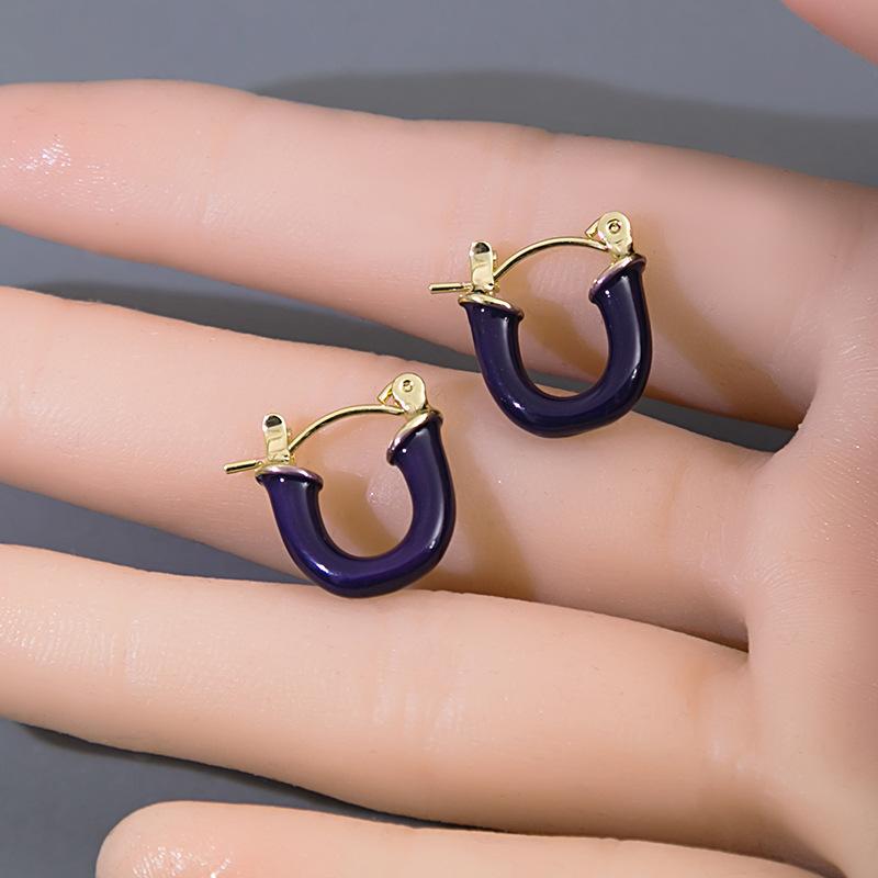 Vintage U-shaped Earrings with French Style and Exquisite Letter Ear Buckles