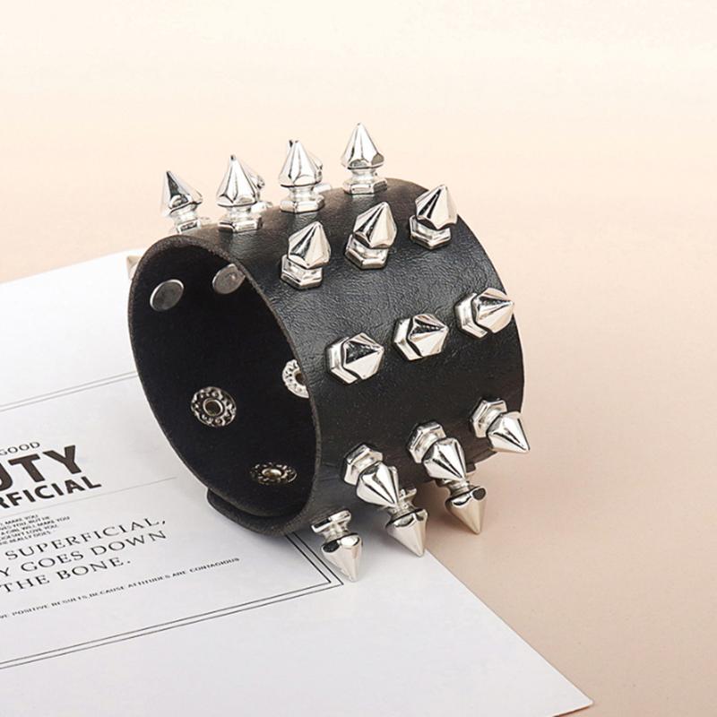 1 Stück Punk Goth Rock spitze Nieten Kegel Nieten Leder Manschette Armband Für Männer Hip Hop Frauen klobiges Armband Pulseras Schmuck