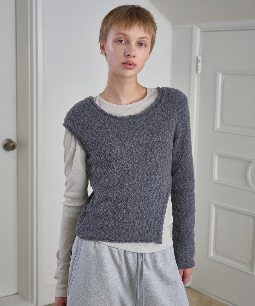 Simeteuligpeosenteu Unbalanced Boucle Knit Top / Charcoal