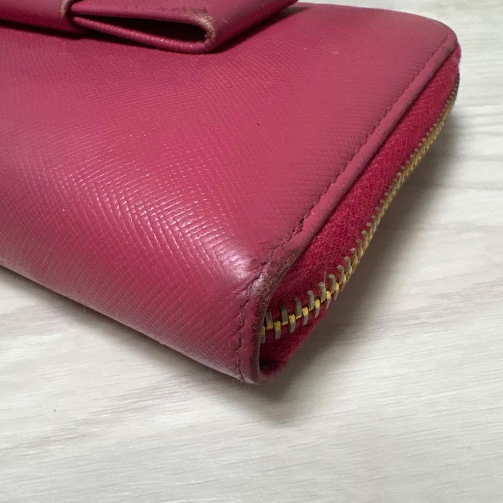 Used PRADA Saffiano Leather Ribbon Round Zip Long Wallet Pink