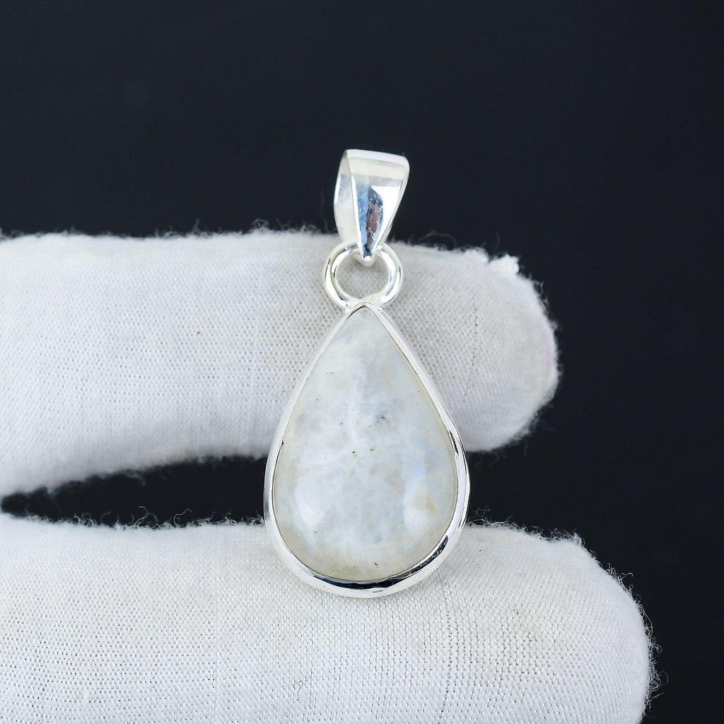 Natural Rainbow Moonstone Gemstone Silver Pendant In 925 Sterling Silver- Handmade Design, Everyday Wear Jewelry, Unique Pendant Wadding Gift