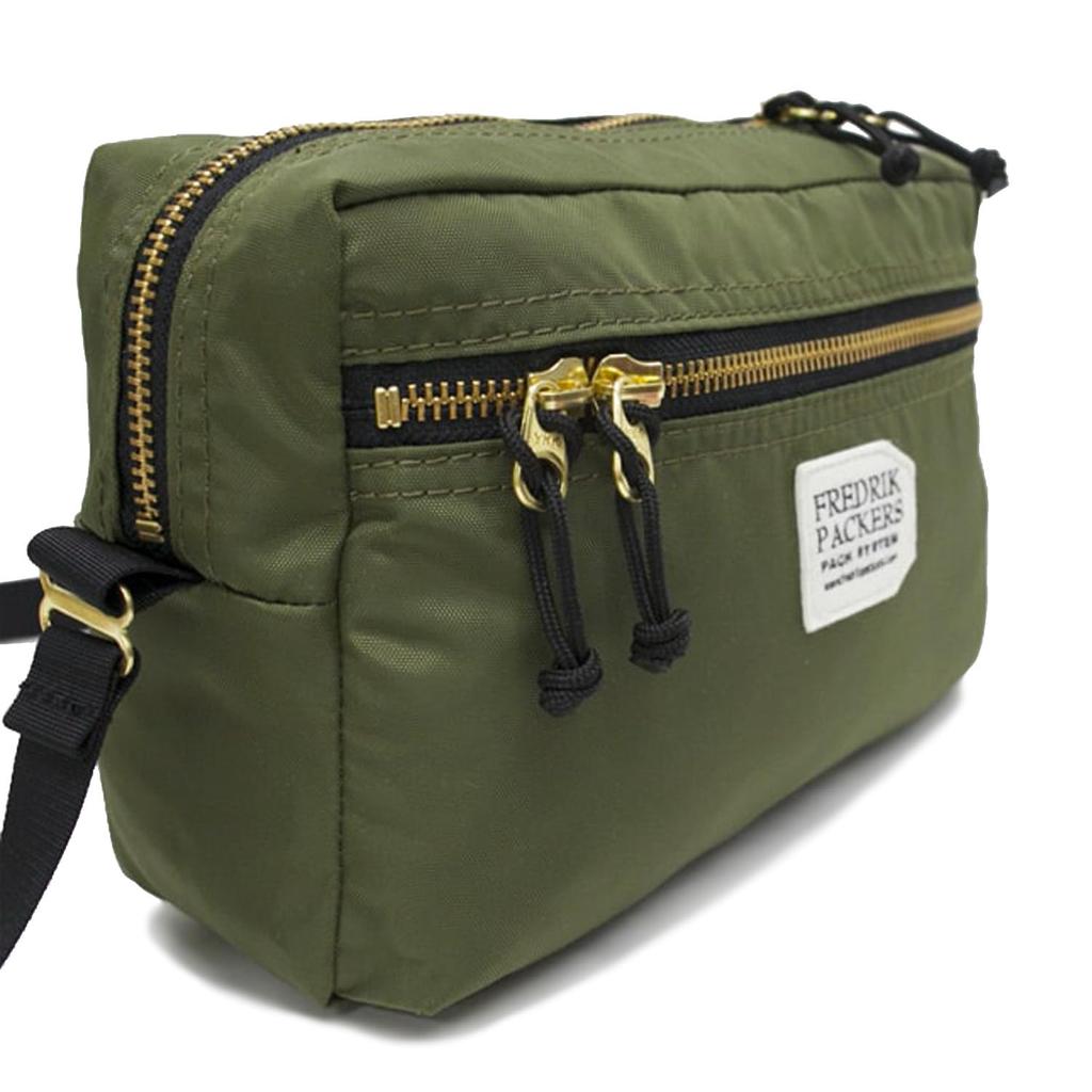 Fredrick Packers 420D SNUG SHOULDER (M) Shoulder Bag, Packcloth Nylon, Gold Zipper, Women's, Black