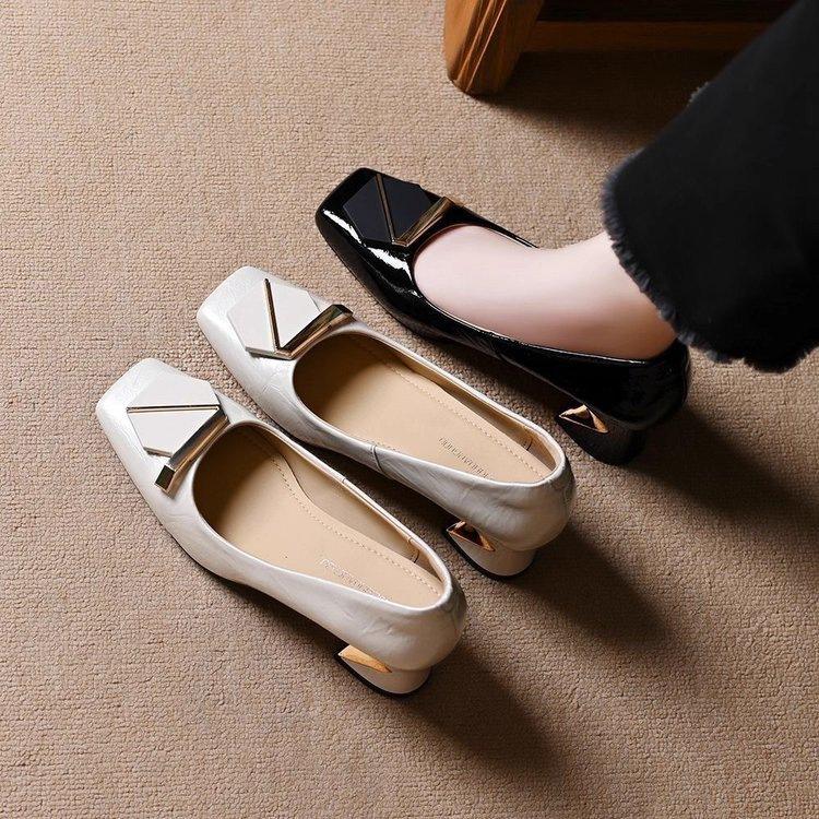 Versatile Seven-character Buckle Ladle Shoes Women's Autumn Mid-heel Single Shoes Soft Leather Thick Heel Comfortable Women's Shoes Light Mouth