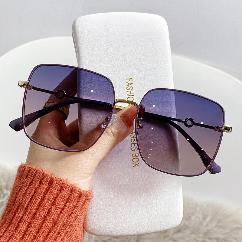 

Солнцезащитные очки женские квадратные металлические модные большие тонкие солнцезащитные очки Tm3101