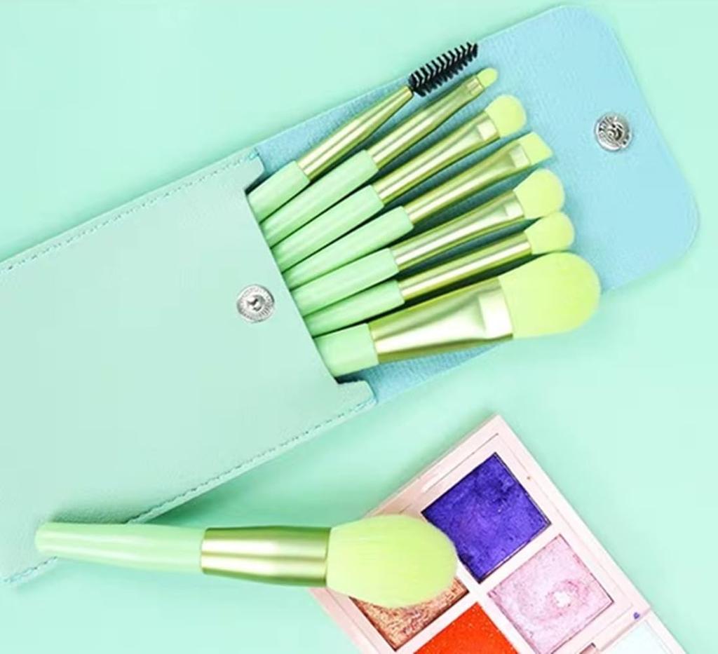 BAOQISHAN Makeup Brush Set with Cosmetic Premium Fiber Easy To Convenient for Everyday Makeup Tool 8-Piece Bag, Bristles, Ultra-Soft Brushes, Carry,