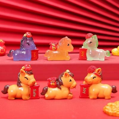 2026 Chinesisches Pferdejahr Dekoration Niedliche Tierkreiszeichen Pferdefiguren Mikro-Landschaftsornamente Haus Zimmer Schreibtischdekorationen Geschenk