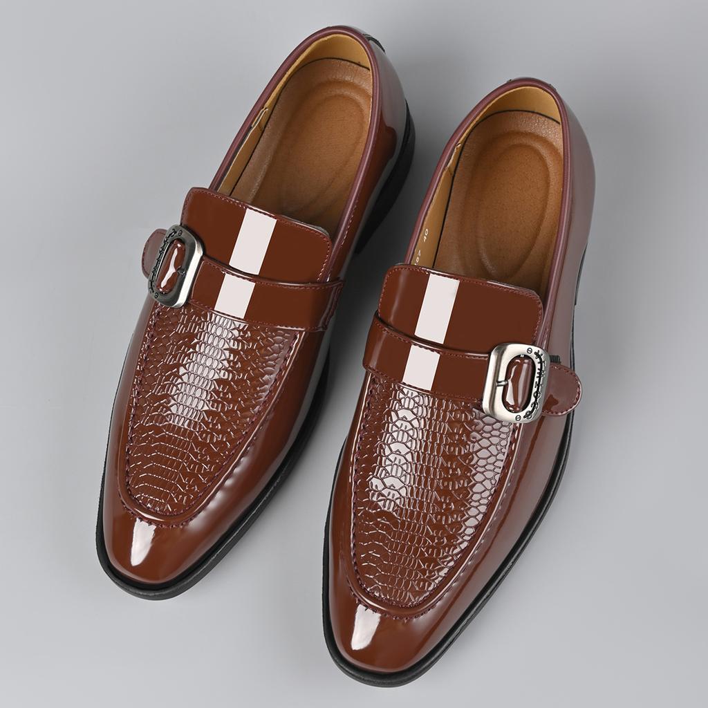 Fashion New Patent Leather Large Size Business Men's Dress Shoes Designer Soft Sole Spring Autumn Buckle Designer Men Derby Shoes