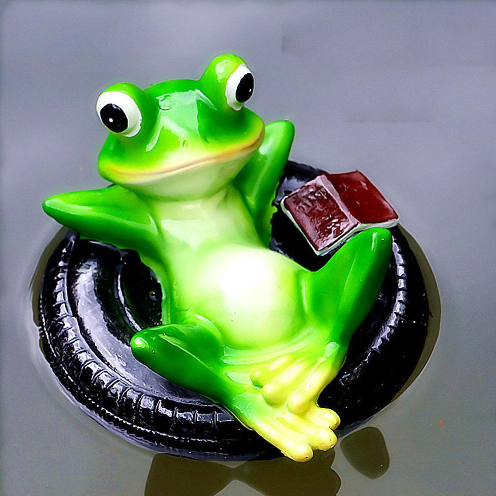 Pond Decor Frog Ornament Garden Pond Water Feature Self Floating Frog Ornament Realistic Detailing Resin Construction