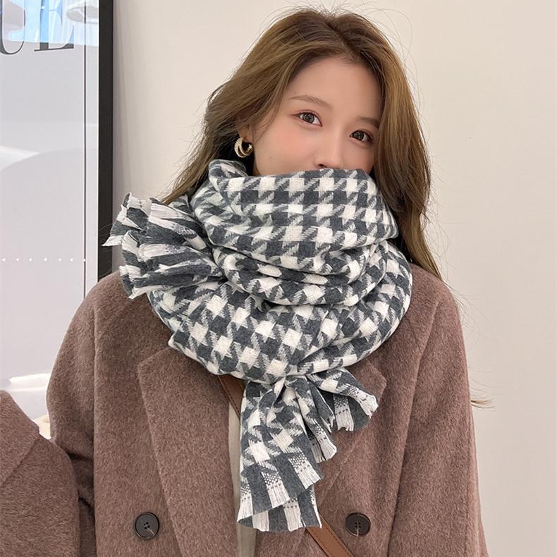 Checkered Scarf Autumn Winter Student Scarf Warm Shawl Tassel Fashion Scarf Female