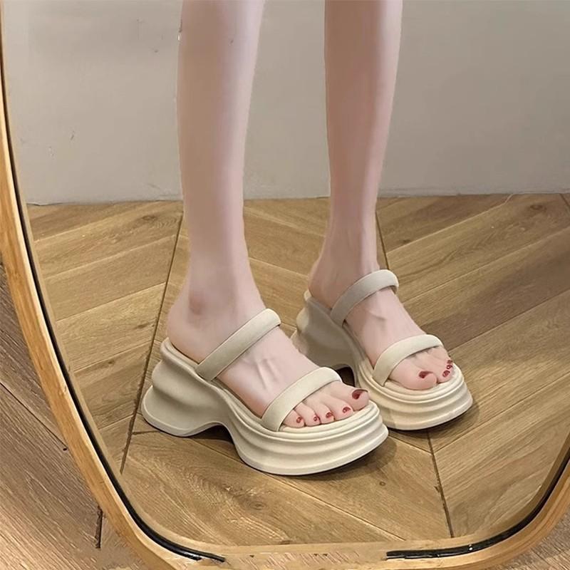 

Капці жіночі літні для вулиці модні на товстій підошві зі збільшенням висоти під спідницю нові висококласні на високих підборах супер вогонь красиві круті капці 36 бежевий