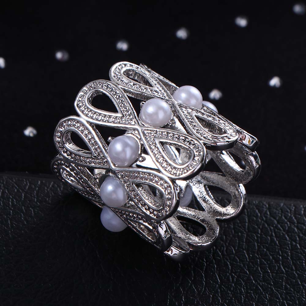 Hollow Out Elegant Clothing Accessory Square Metal Scarf Buckle Shawl Buckle Women Brooches Pearl