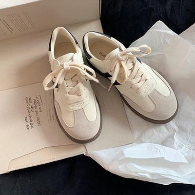 Sapatos baixos casuais esportivos versáteis novos para mulheres, sapatos com base plana, combinação de cores retrô em couro macio, mulheres