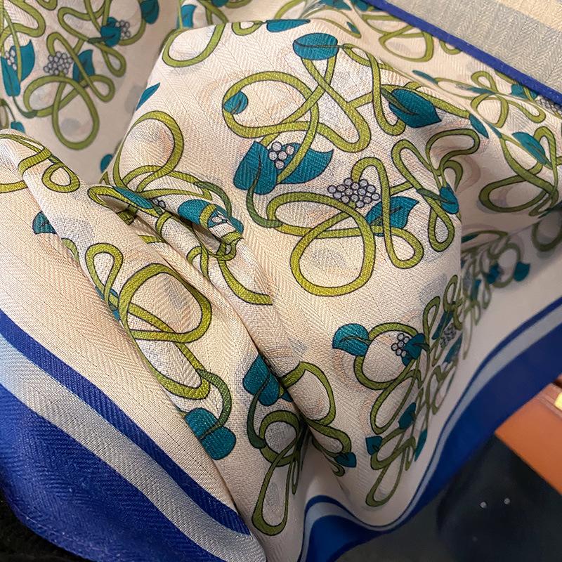 Retro Prints  Large Scarf with Sunscreen Shawl  Multi-functional Scarf  Neck  Fashionable Scarf  Spring  Autumn Summer