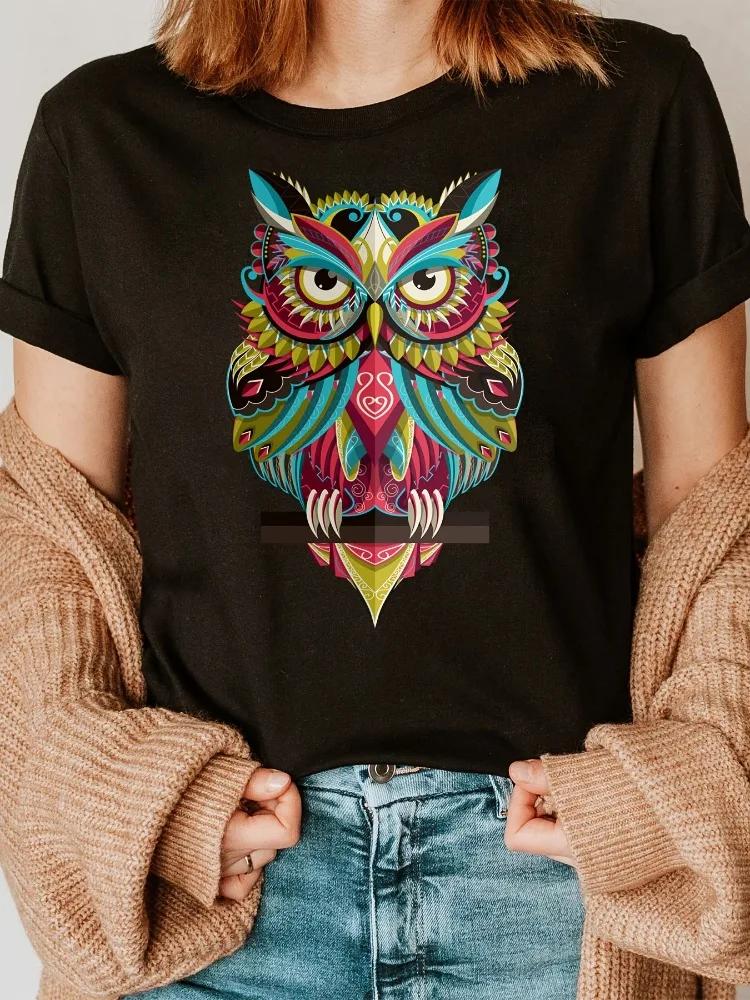 Damen T-Shirt mit Eulen-PrintLässiges Kurzarm-Top mit buntem Federn-Print, Rundhalsausschnitt