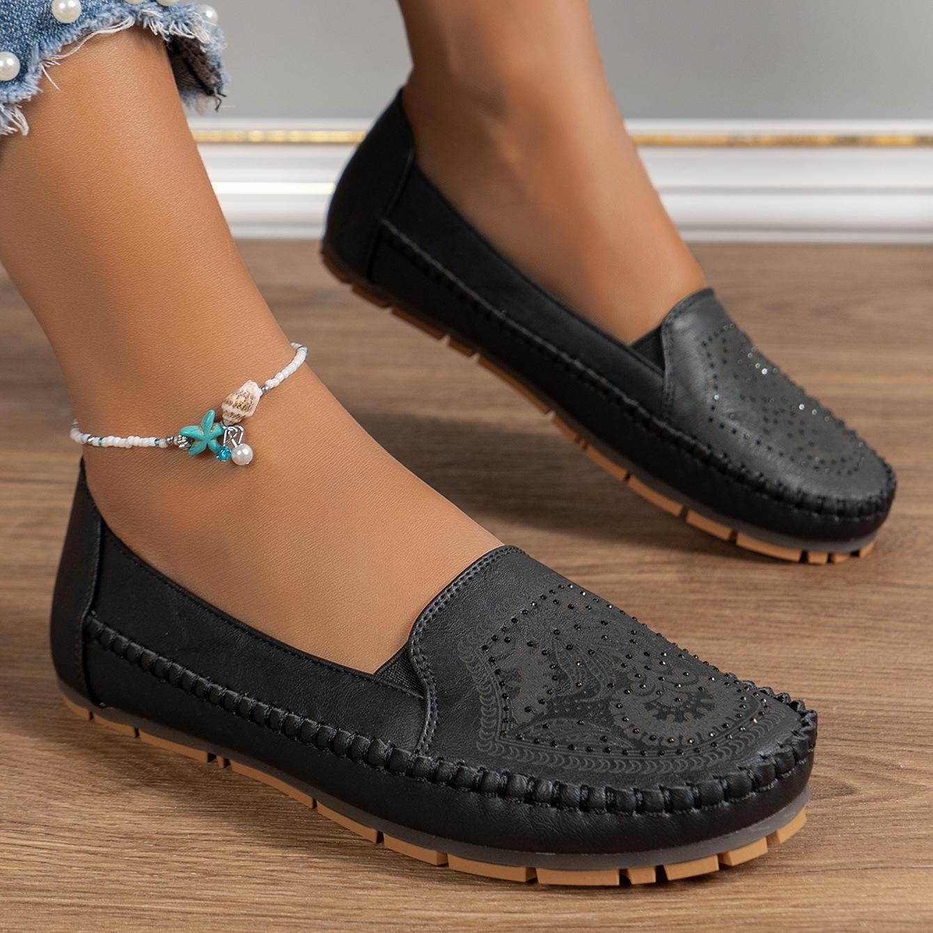 

Прошитые женские мокасины на плоской подошве больших размеров 39