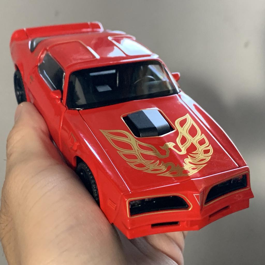 1/32 Pontiac Firebird Trans Am Trendy Alloy Model Car Ornament High Simulation Collectible Holiday Present for Boy & Living Room