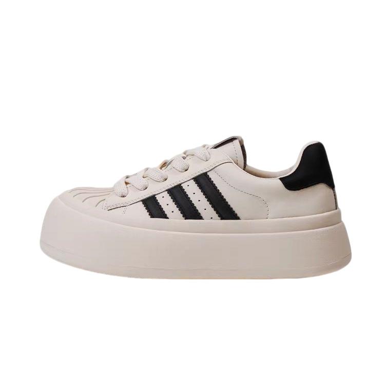 Niche Velvet Warm Women's Autumn and Winter New Thick-soled Casual Sports Shoes Shell Head Thickened Board Shoes