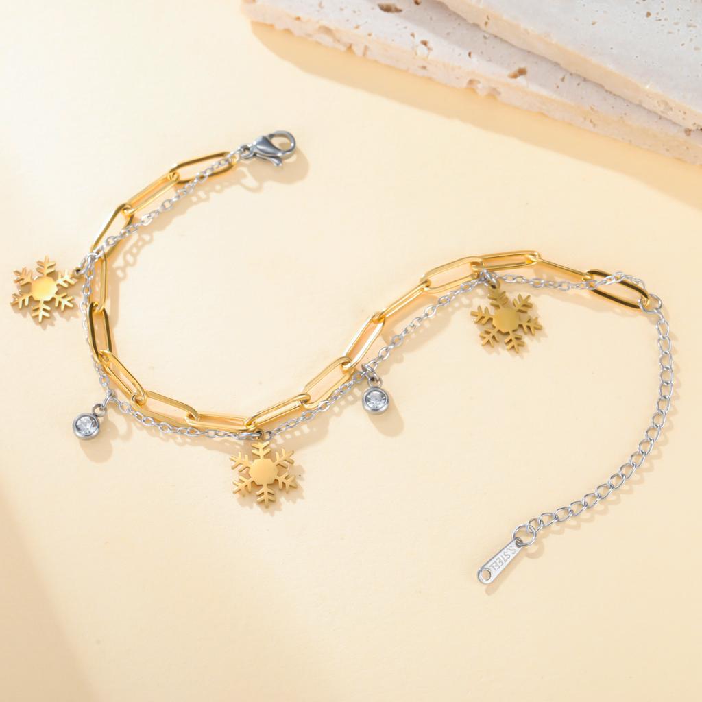 Crystal Snowflake Charms Bracelet for Women Stainless Steel Gold Plated Paperclip Chain Birthday Winter Couple Jewelry Gift