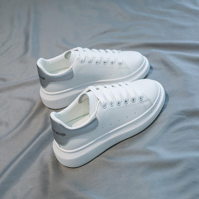 

McQueen белые туфли женские новые осенние универсальные микрофибра дышащие толстая подошва увеличивающие рост McQueen маффин женские туфли 37 серебряный