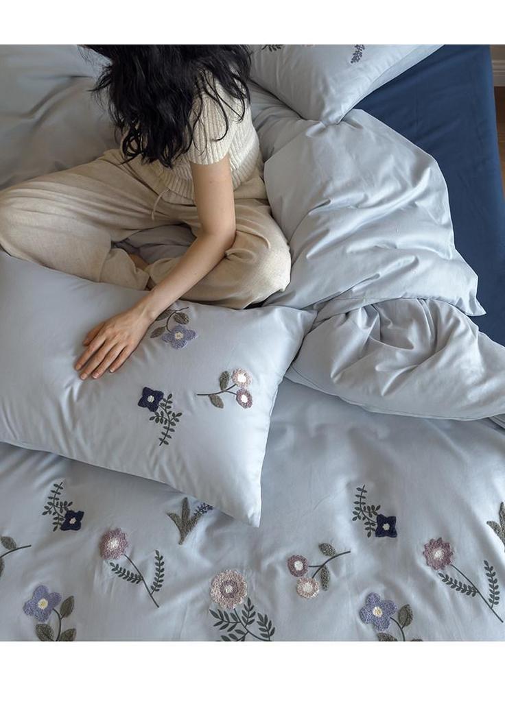 Elegant Blue Embroidered All-Cotton Bedding Set - Cozy and Thick for Autumn and Winter