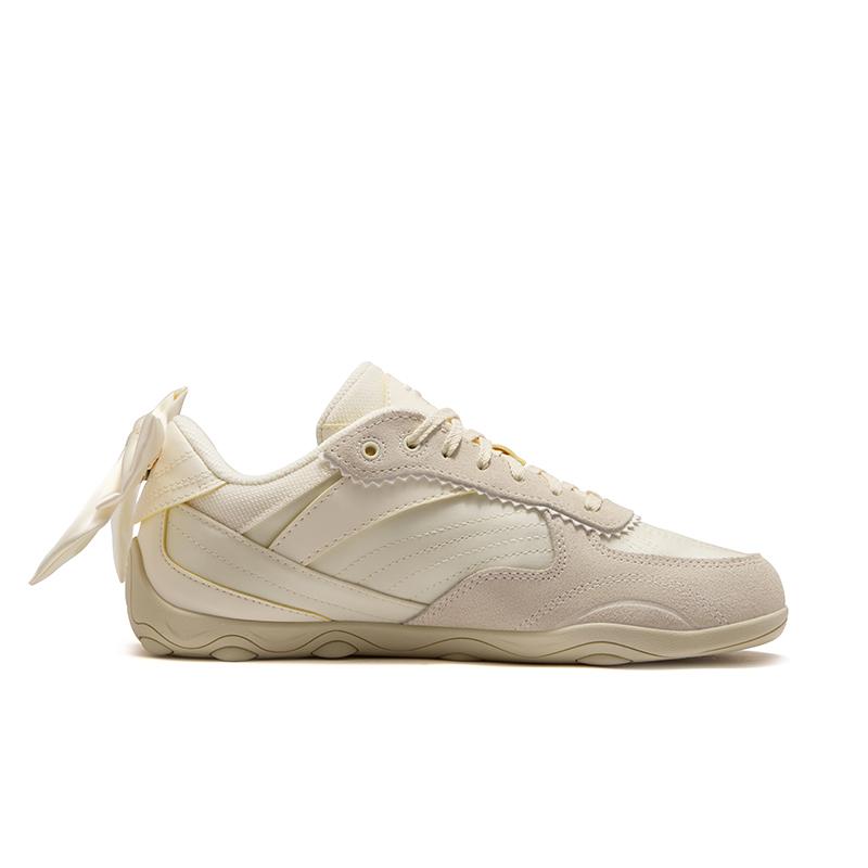 FILA Fusion Flora Butterfly Heel Lace-Up Comfortable Versatile Daily Trendy Low-Top Lifestyle Casual Shoes Women sneaker T12W622910F-AS