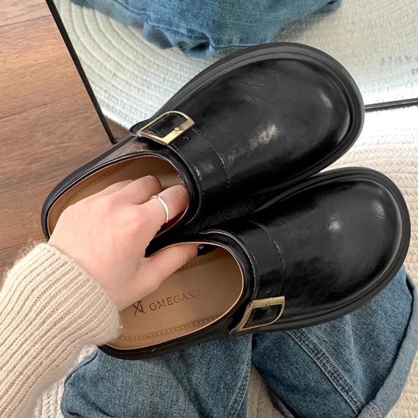 Fashion Flat Shoes Female Cover Toe Womens Slippers Outdoor Pantofle Platform Slides 2025 Summer Slippers Women Summer Flat Shoes Female