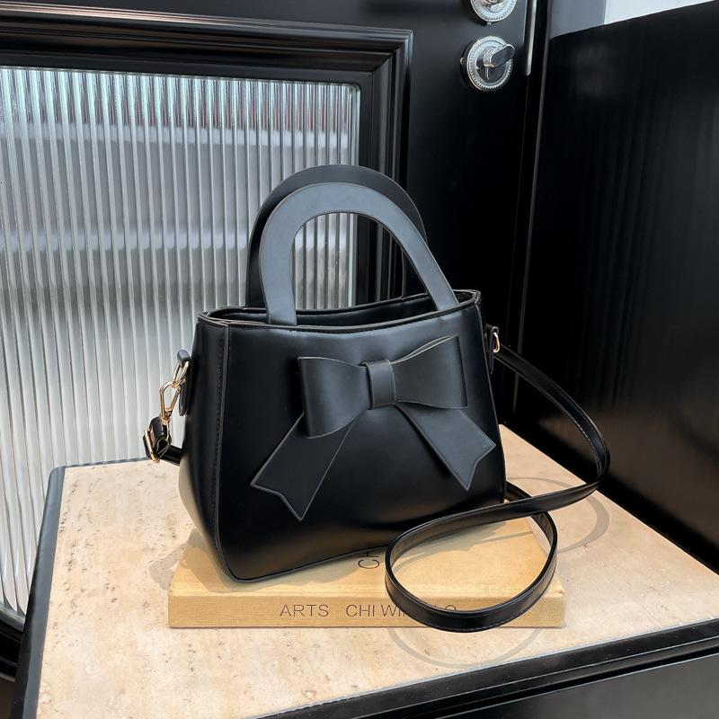 Bow Fashion Korean Version of Foreign Style Handbag 2025 Spring New Versatile Ins Shoulder Messenger Bag Small Square Bag