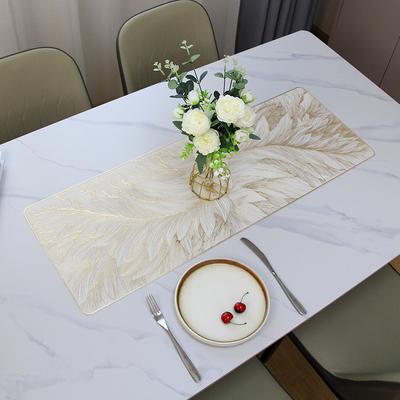 33x91cm Bandiera da Tavolo con Motivo Piumato Semplice Runner da Tavolo da Pranzo in PVC Stampaggio a Caldo Oro Tappetino Isolante Non Cavo