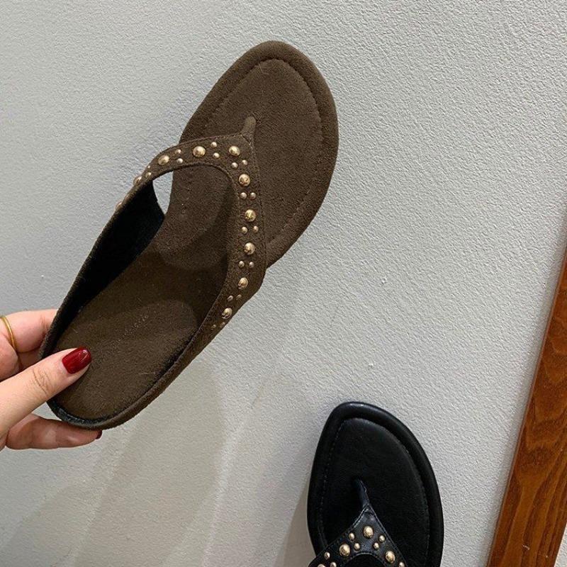 Retro Thick-soled Flip-flops Shoes for Women's Outer Wear Summer Versatile Vacation Sandals Beach Flat-bottomed Cool Slippers