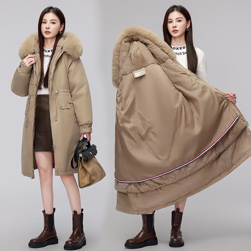 Parka d'hiver pour femme: Chaud, Épais, Élégant, Ample, avec un Design Cintré.