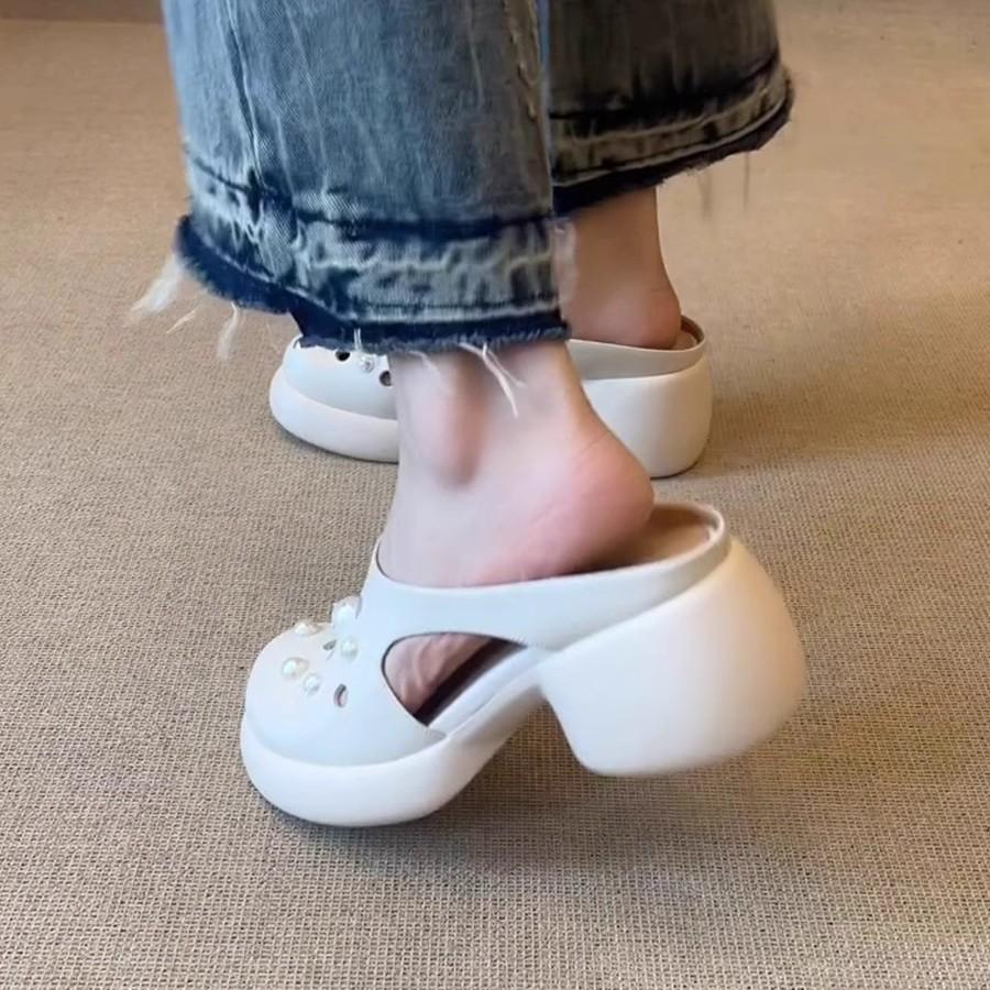 Spot version~ Fashion new hollow niche design thick sole heightening hole shoes cool slippers medium heel bag head slippers