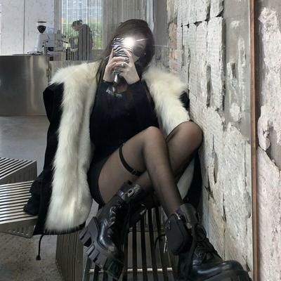 The Cotton Jacket Is Piled and Thickened, Loose, Fluffy, and Trendy In Winter. The Fur Collar Is Black and White.