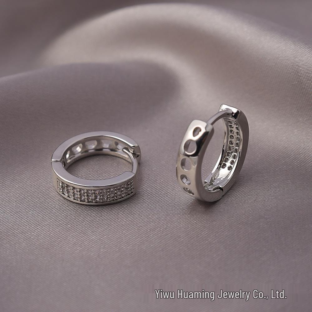 Stylish Gold Circle Ear Cuffs - Light Luxury Jewelry for Trendy Women