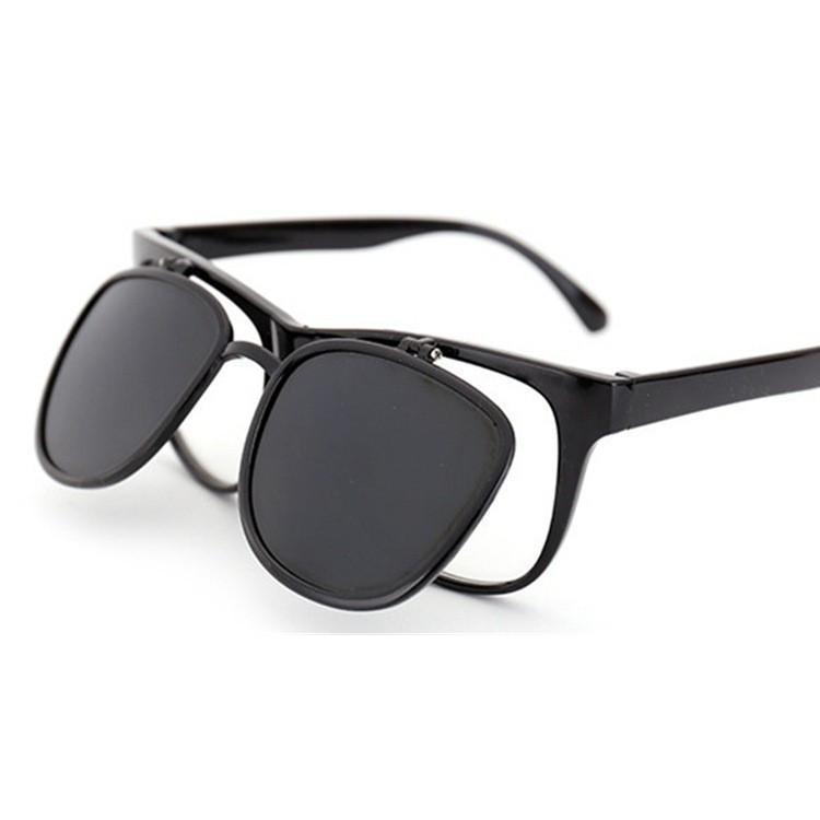 

Двухслойные откидные защитные очки для сварщиков защищают глаза рабочих от опасностей. чёрный