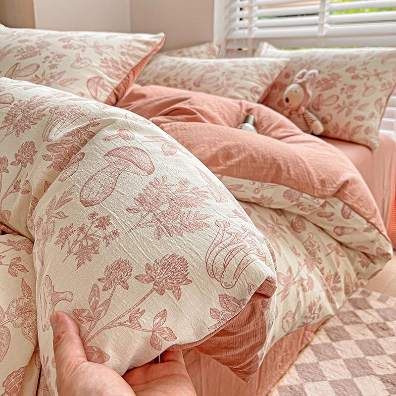 

Идиллический Четырехпредметный Постельный Комплект Приятный к Коже Дышащий Простыня Пододеяльник Наволочка 1.2m bed