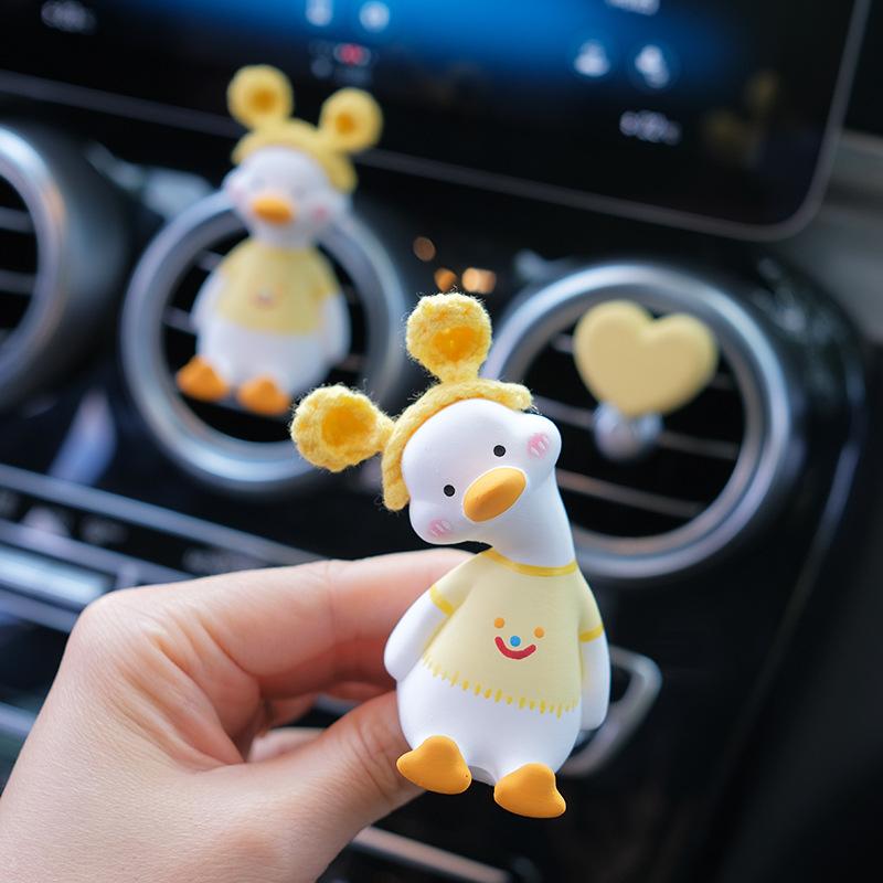 Car Accessories Internet Celebrity Duck Car Aromatherapy Perfume Car Console Decoration Supplies Girls