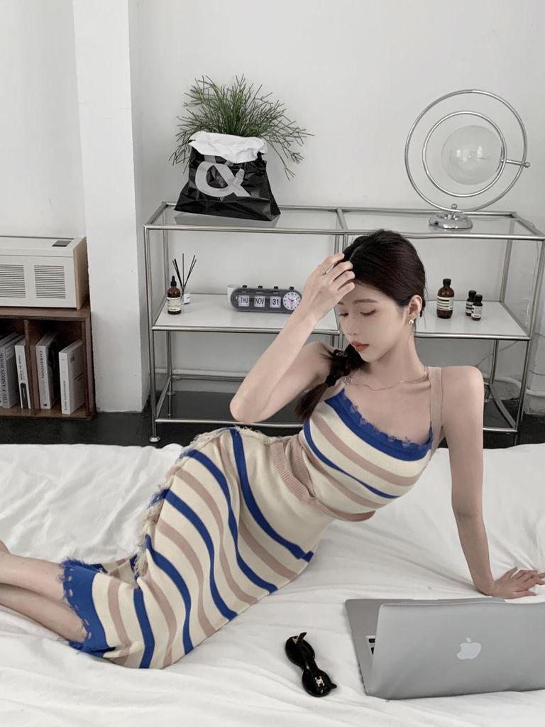 Women's Slim Fit Sleeveless Striped Knit Dress - Color Block Halter Neck for Summer 2024