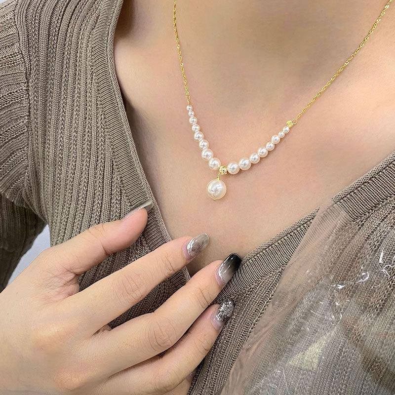 Französische Retro-Palaststil-Perlenkette mit einem leichten Luxus- und High-End-Gefühl, Perlenkette mit Farbverlauf