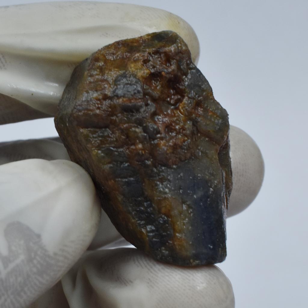 Afrikanischer Blauer Saphir Natürlich Unbearbeitet Roh 159 Karat ZERTIFIZIERT Loser Edelstein AR-2501