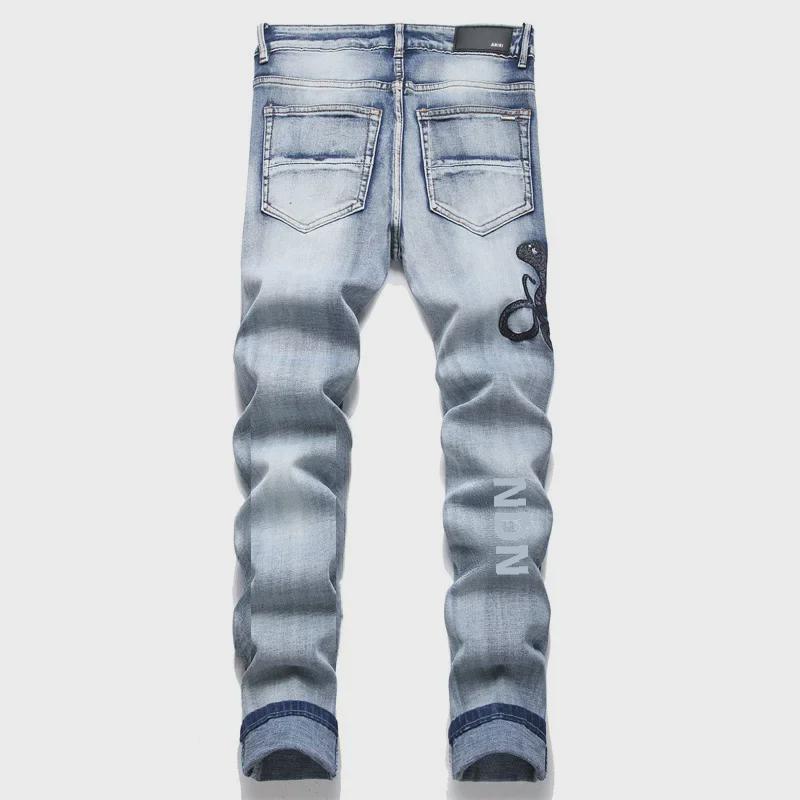 Pánské džíny slim-fit v evropském stylu s modrou výšivkou kobry