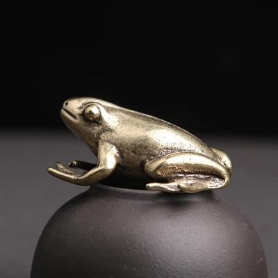 Messing Frosch Figuren Desktop Ornamente Kreative Goldene Kröte Tee Haustier Kupfer Tier Miniaturen Heimdekoration Desktop Ornamente