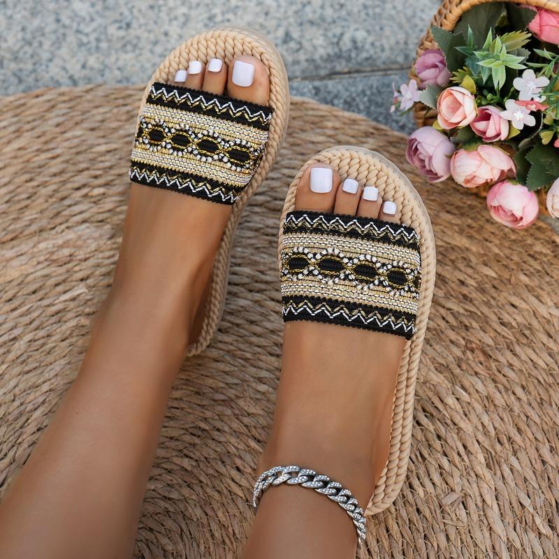 Women's Slippers Outdoor Flat Designer Shoes Women Large Size Bohemian Ethnic Sandals Tassel Beach Slippers Slides Women