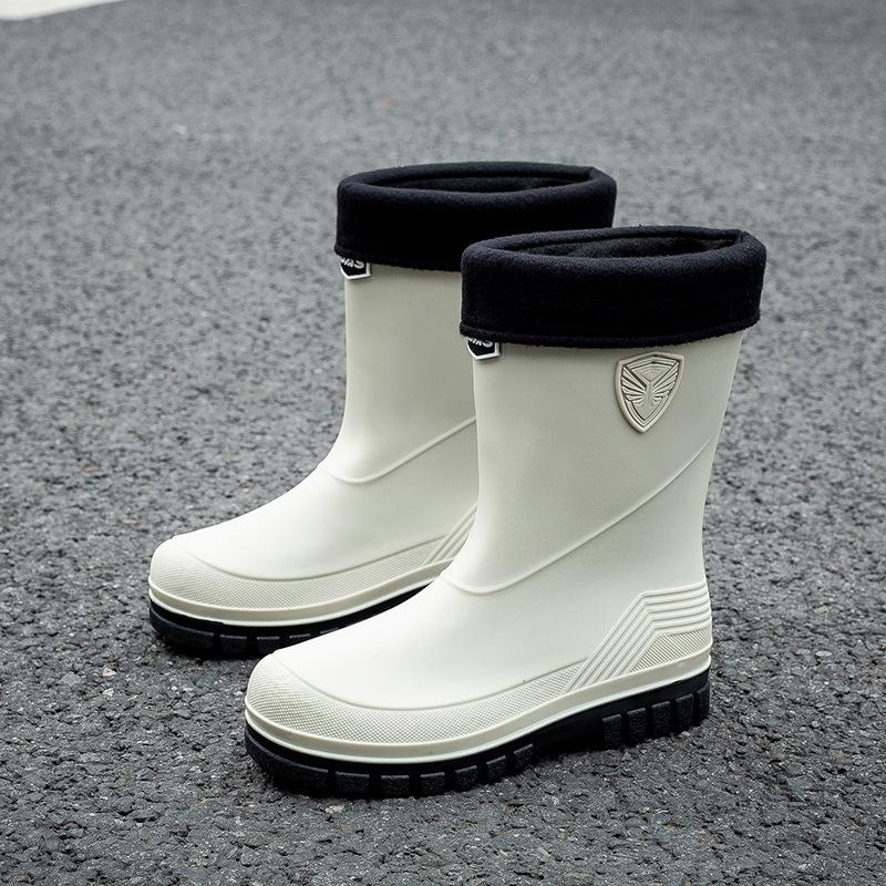 Fashion men's water shoes non-slip rain boots medium tube Korean version waterproof rain shoes new short tube