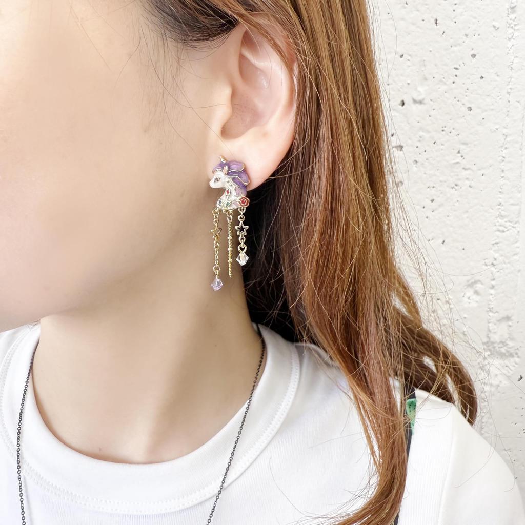 Unicorn Motif Earrings SAME1512 XX [Anna Sui]