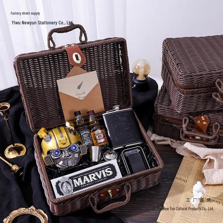 Luxurious Qixi Gift: Elegant and Practical Wedding Gift for Groomsmen