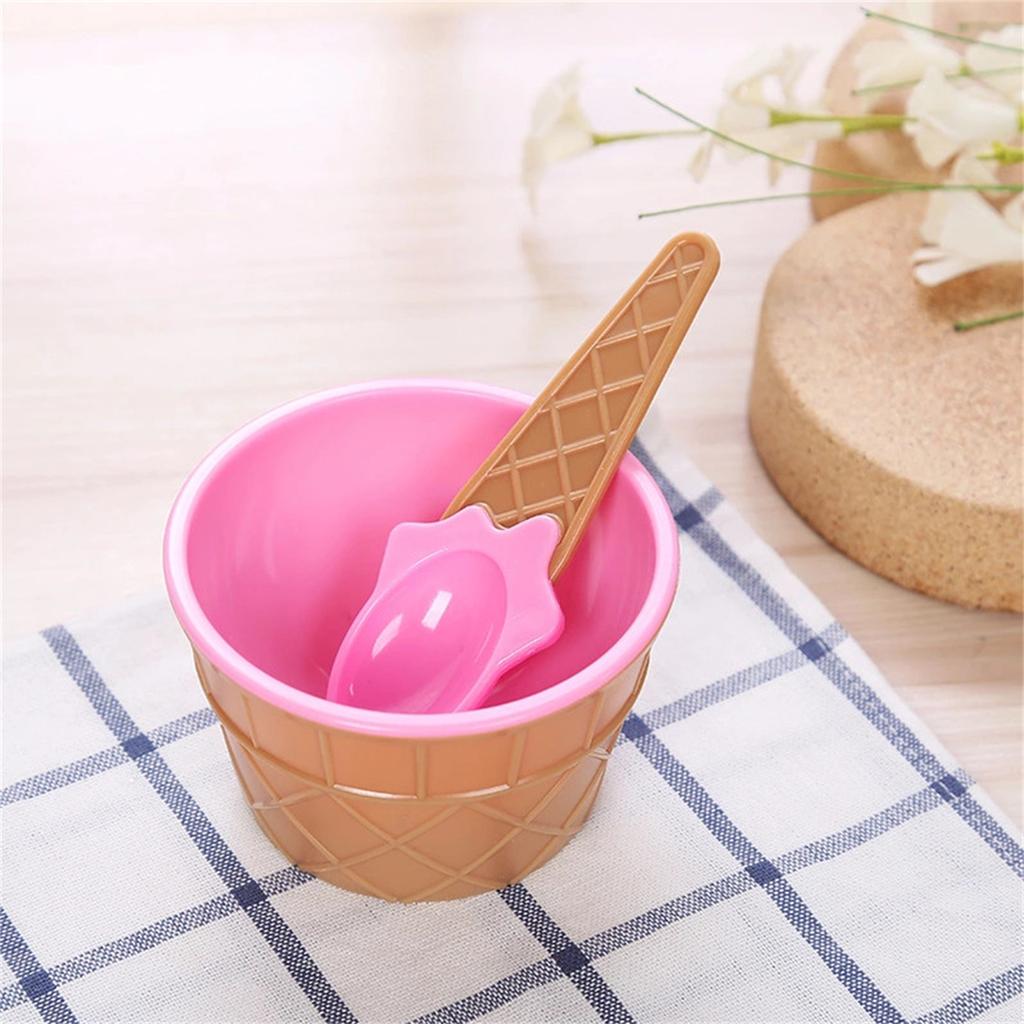 Plastic Kids Ice Cream Bowl with Spoon Set Durable Lightweight Design Suitable for Everyday Use and Outdoor Activities