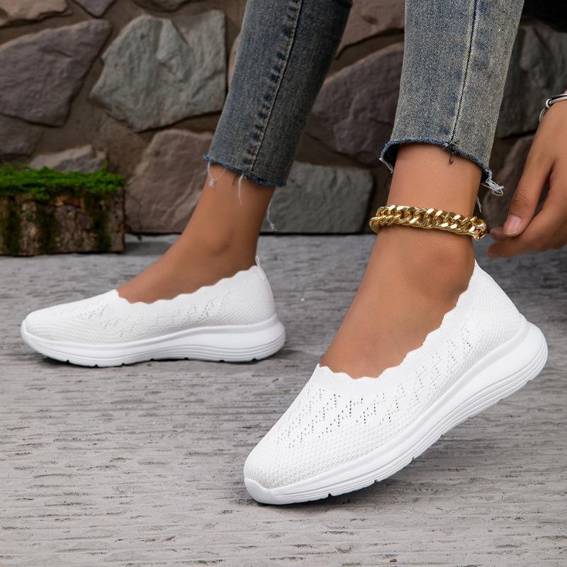 One-pedal Fly-woven Large-size Women's Shoes Casual Foot-fitting Mother Shoes