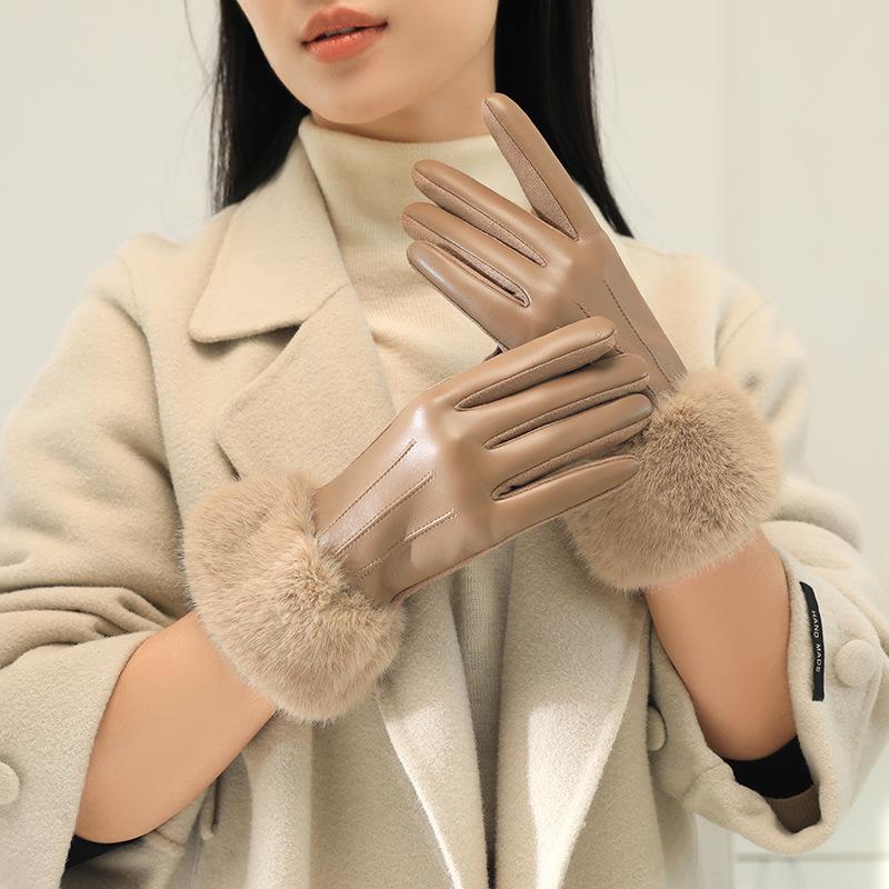 

Winter Fashion With Faux Fur Trim Pu Leather Women S Gloves For Cold Weather Cuff Thickened Thermal Lining Windproof Warm Gloves One Size