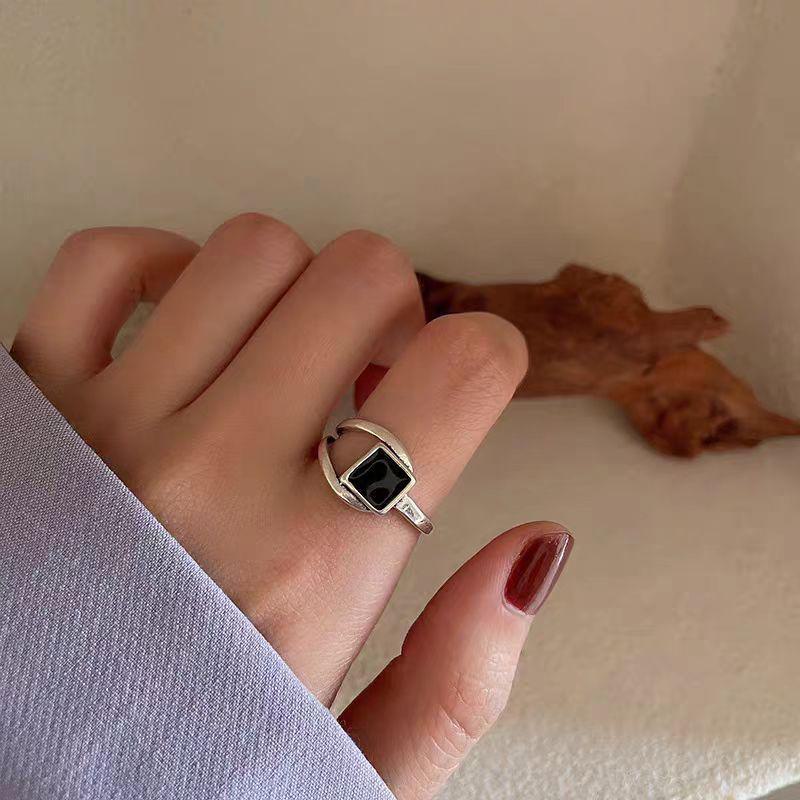 Korean Geometric Retro Hip-Hop Open Ring for Women - Versatile Index or Pinky Finger Trendy Jewelry