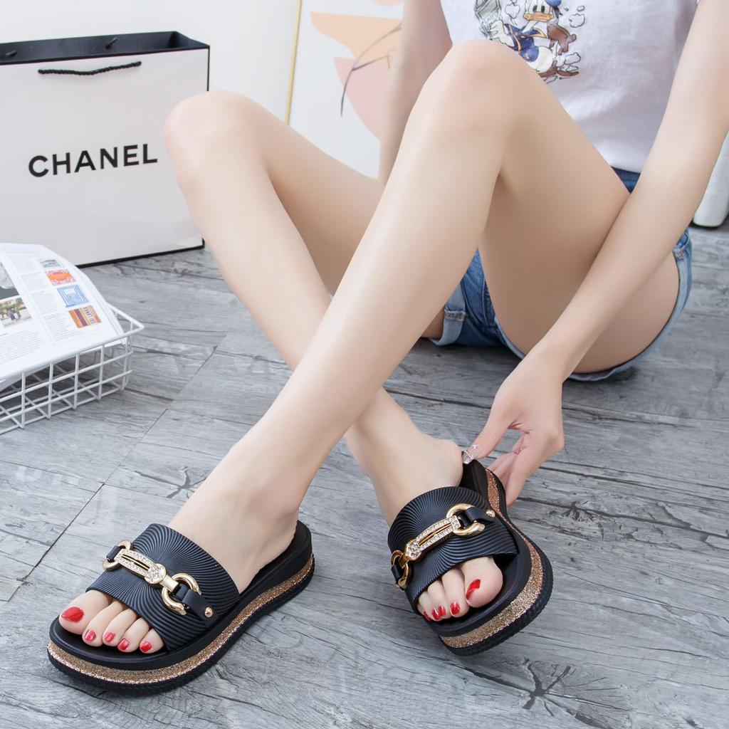 New Cool Slippers Women's Summer Wear Flat-bottomed Fashion Muffin Thick-bottomed One-word Slippers